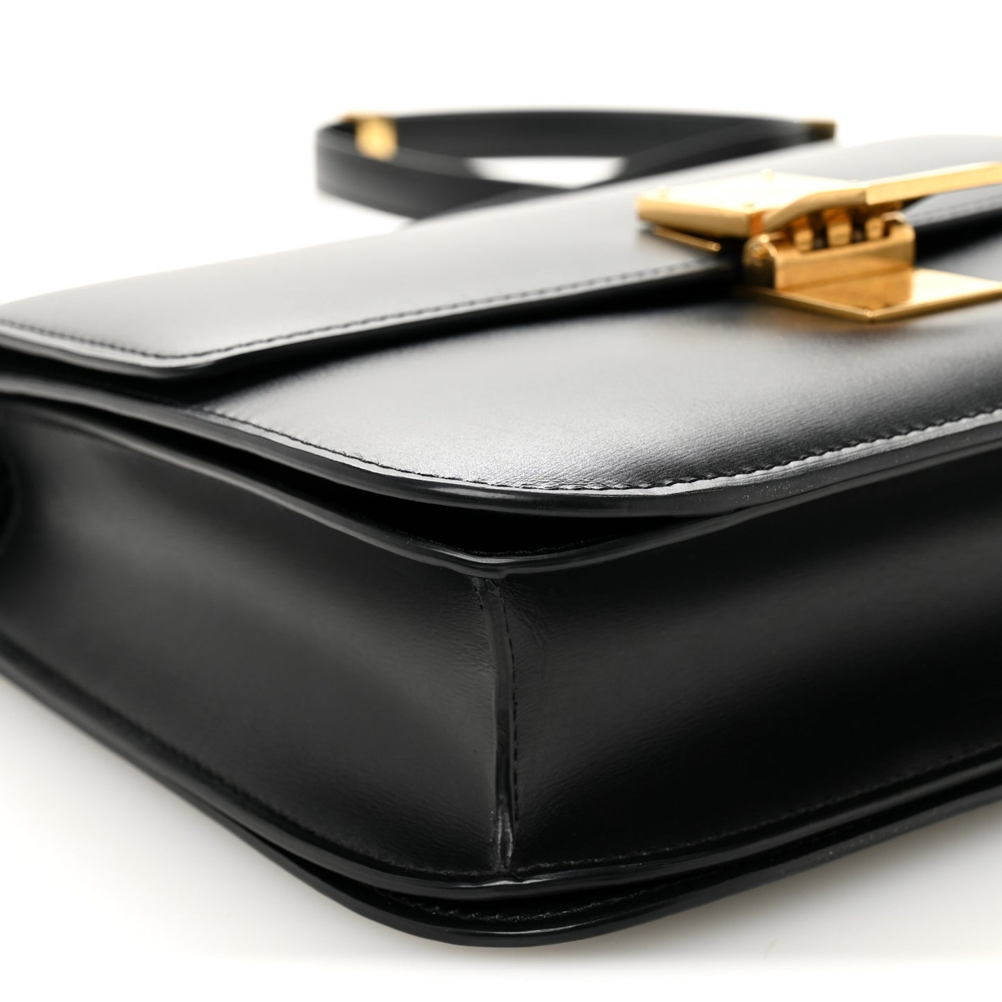 Box Calfskin Medium Classic Box Flap Bag Black