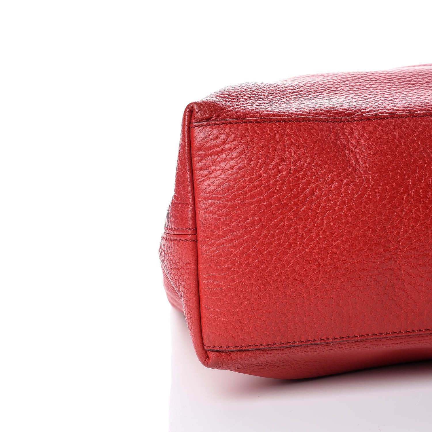 Gucci Pebbled Calfskin Medium Soho Chain Shoulder Bag Tabasco Red 5 of 13