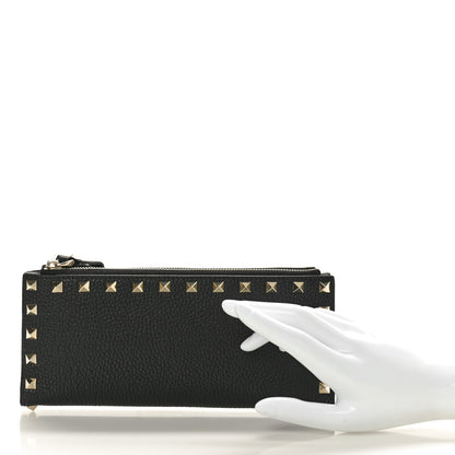 Valentino Garavani Pebbled Calfskin Rockstud Fold Zip Wallet Black 2 of 7