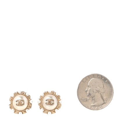 Chanel Metal Pearl CC Round Earrings Gold 2 of 5