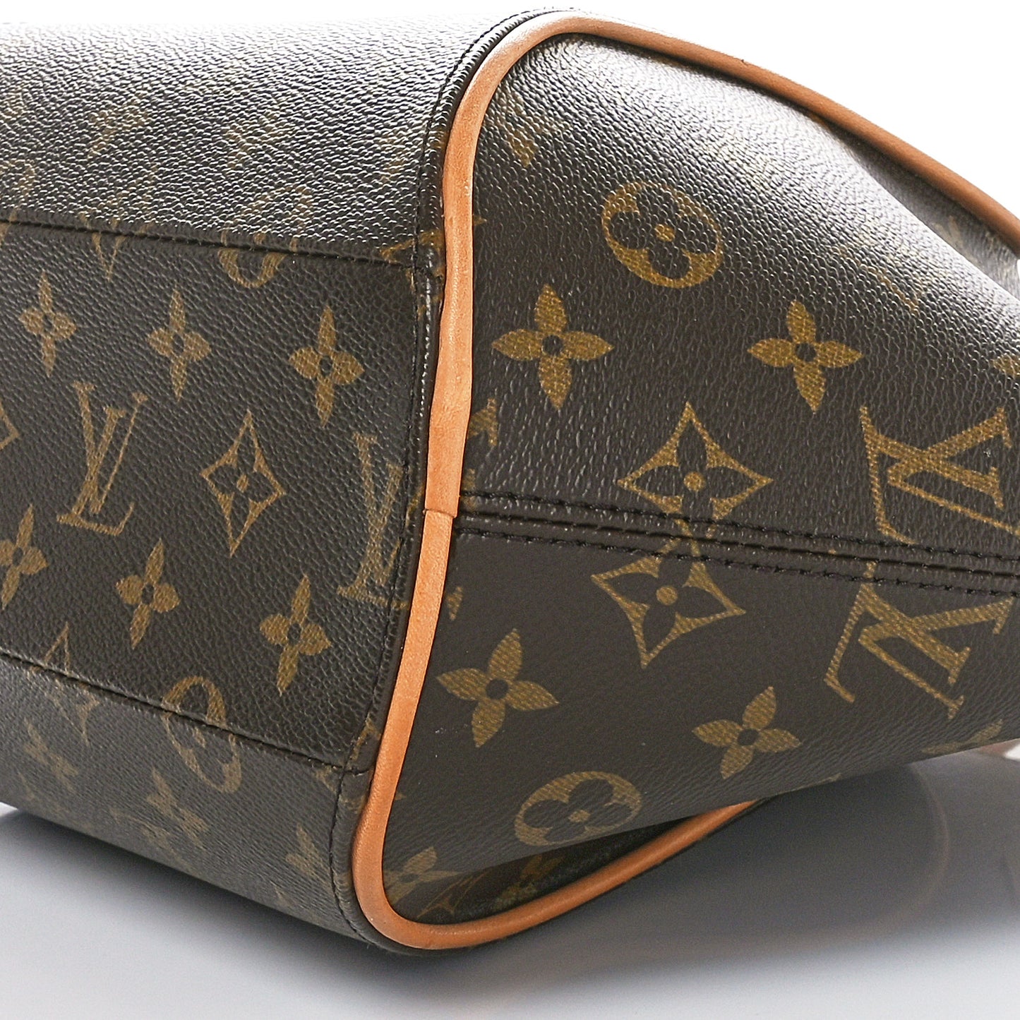 Monogram Ellipse MM