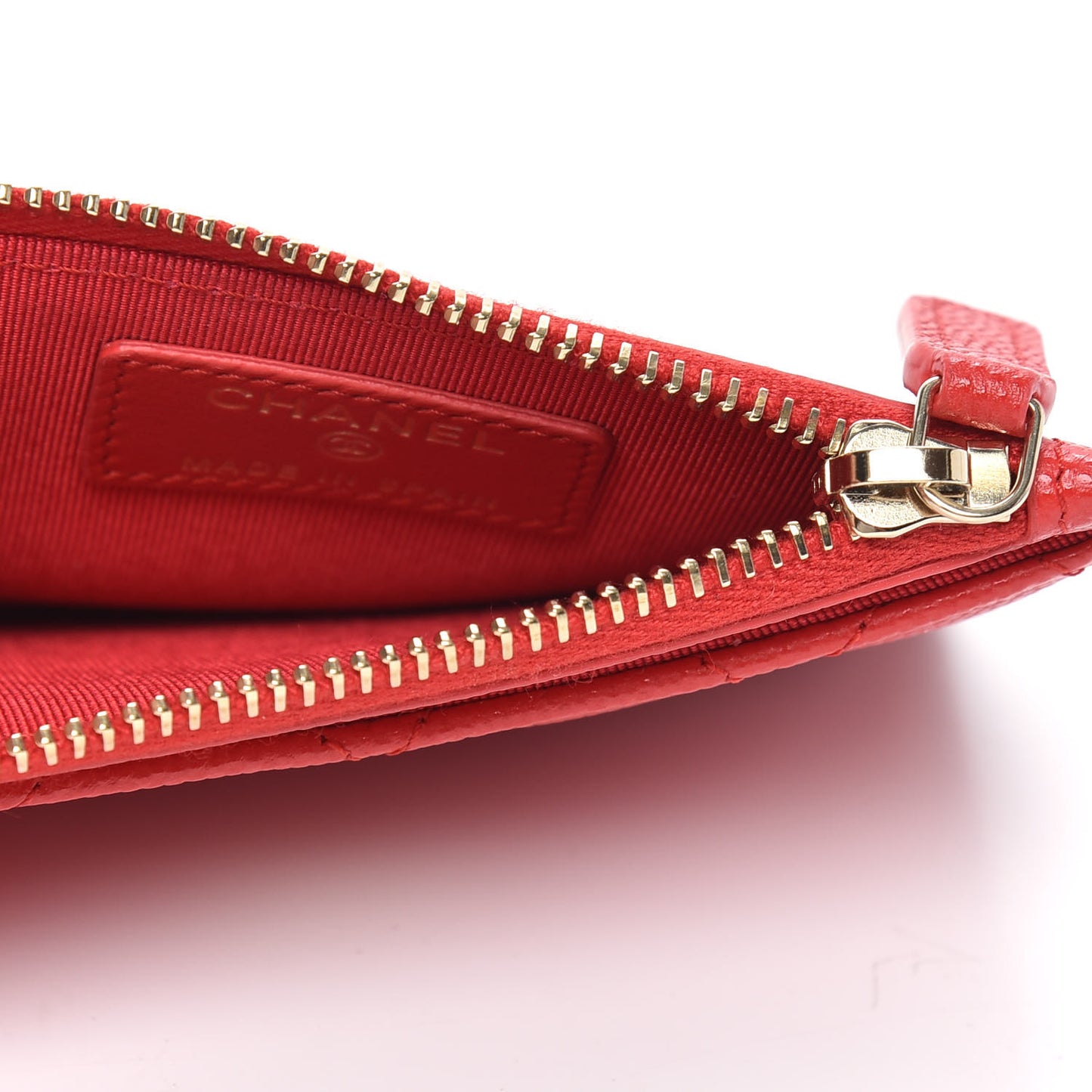 Caviar Quilted CC Zip Card Holder Red