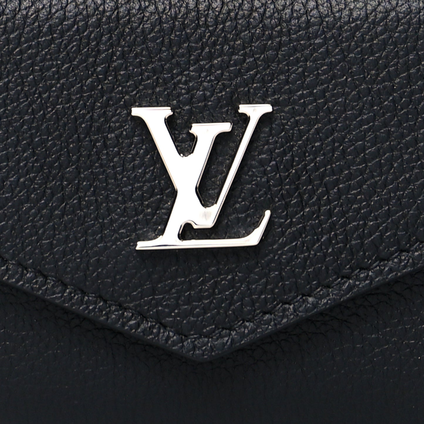 Soft Calfskin My Lockme Compact Wallet Black