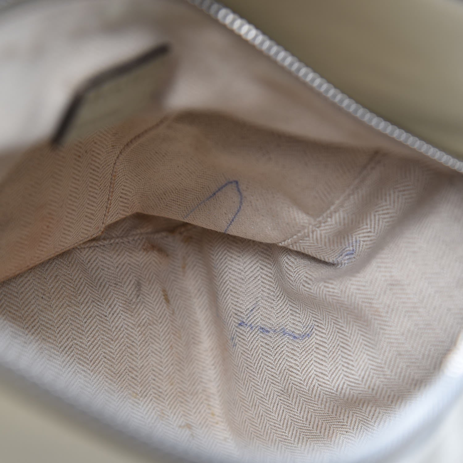 Loewe Calfskin Puzzle Bag Beige 9 of 15