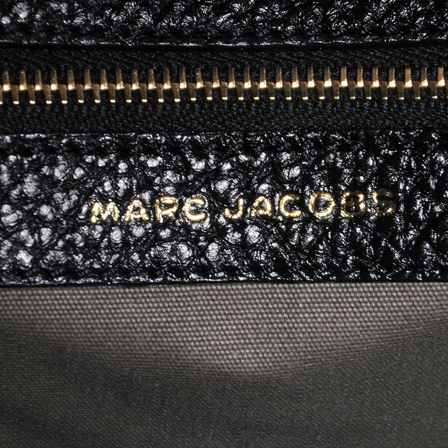 Marc Jacobs Quilted Pebbled Leather Tortoise Chain Little Stam Black 6 of 9