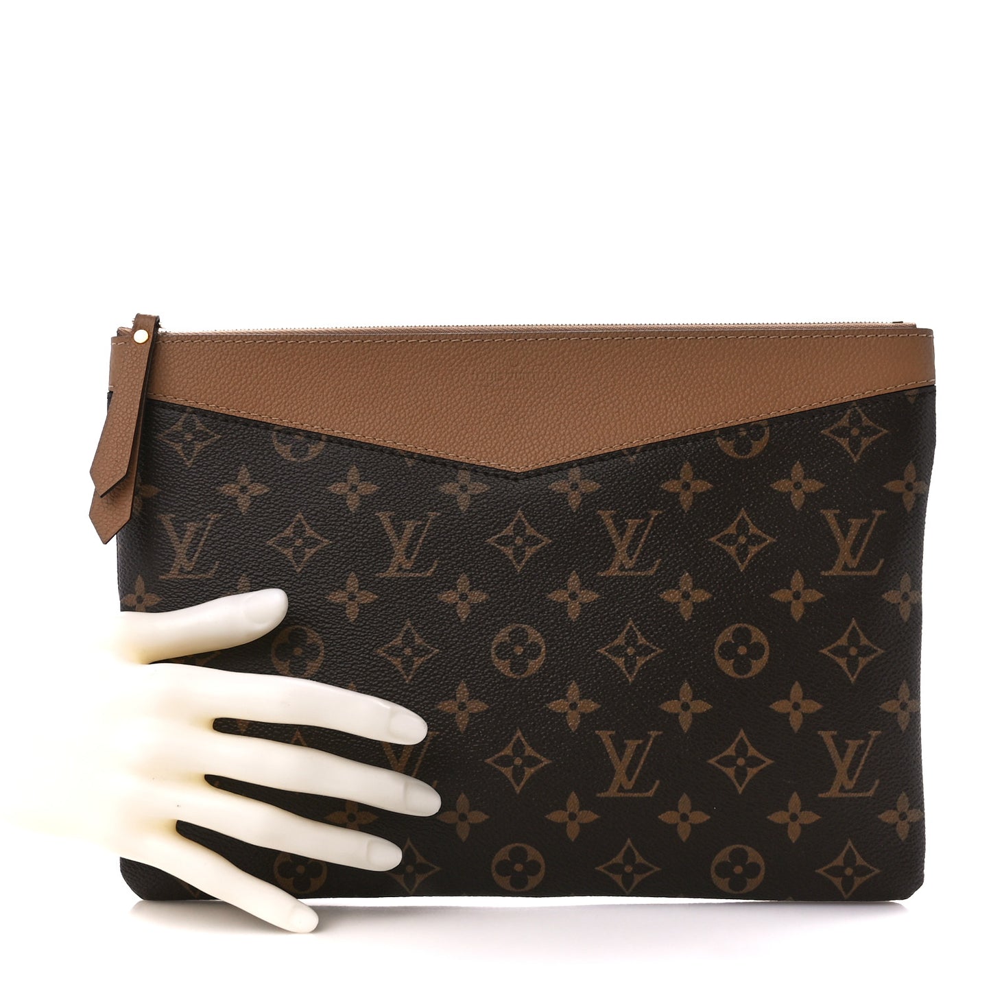 Monogram Daily Pouch Sesame