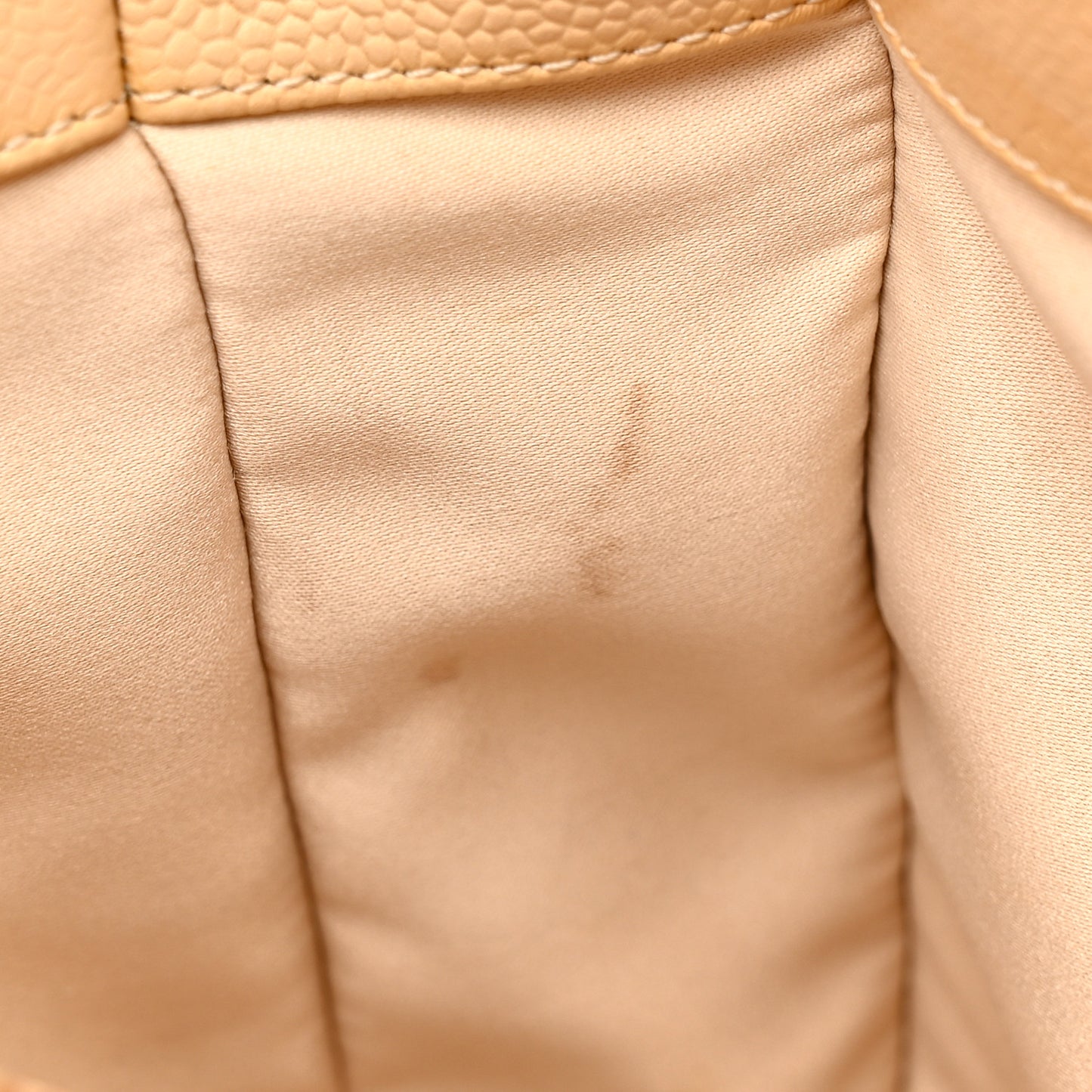 Caviar Quilted Grand Shopping Tote GST Beige Clair