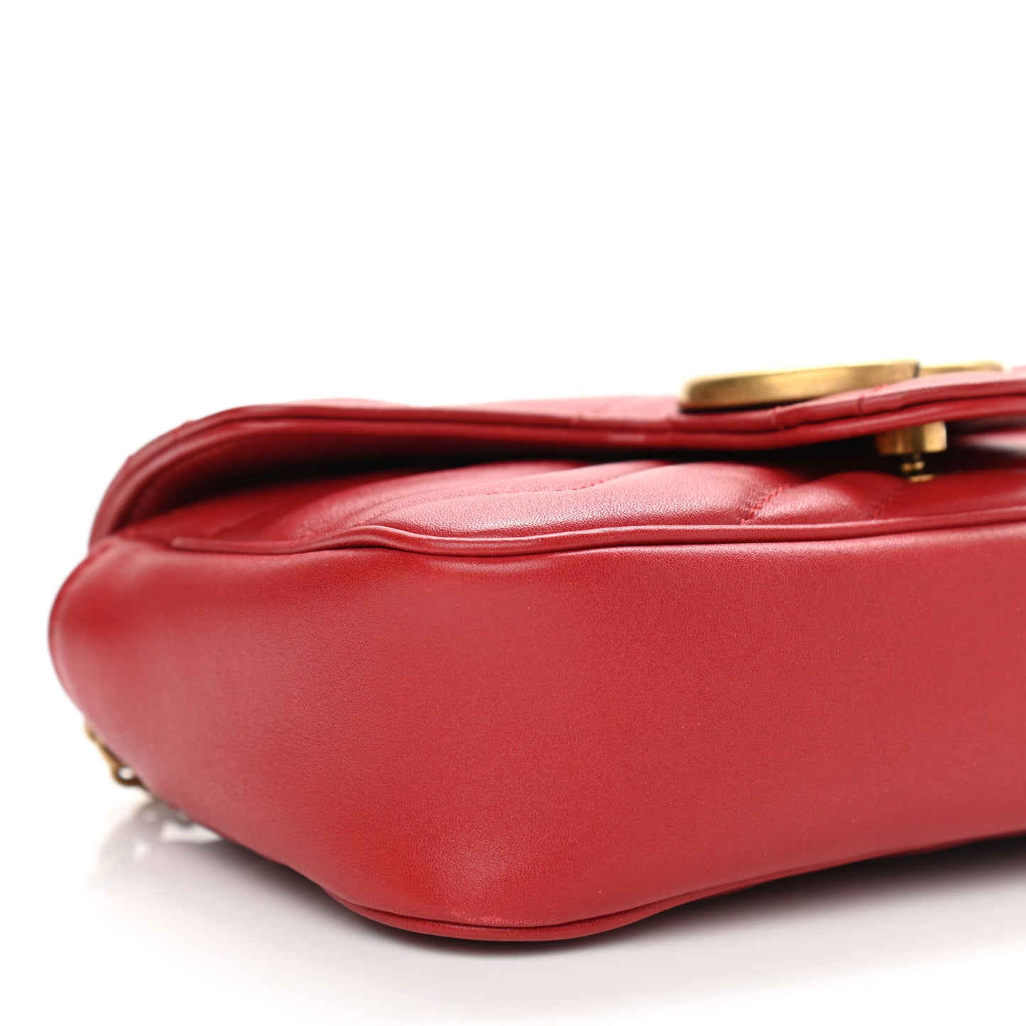 Calfskin Matelasse Super Mini GG Marmont Shoulder Bag Hibiscus Red