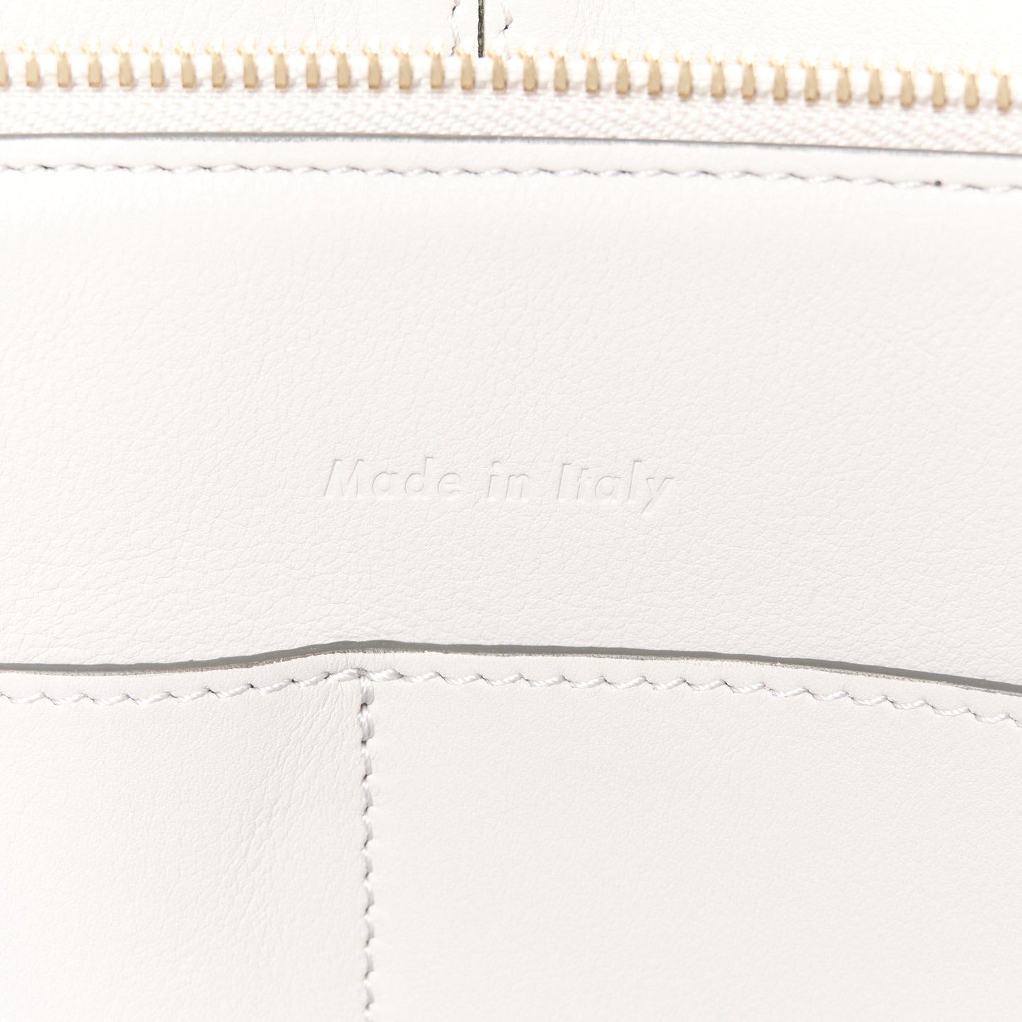 Supple Natural Calfskin Medium Tri-Fold Bag Pearl Grey