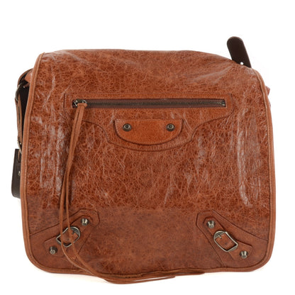 Balenciaga Agneau Besace Messenger Flap Bag Automne 1 of 9