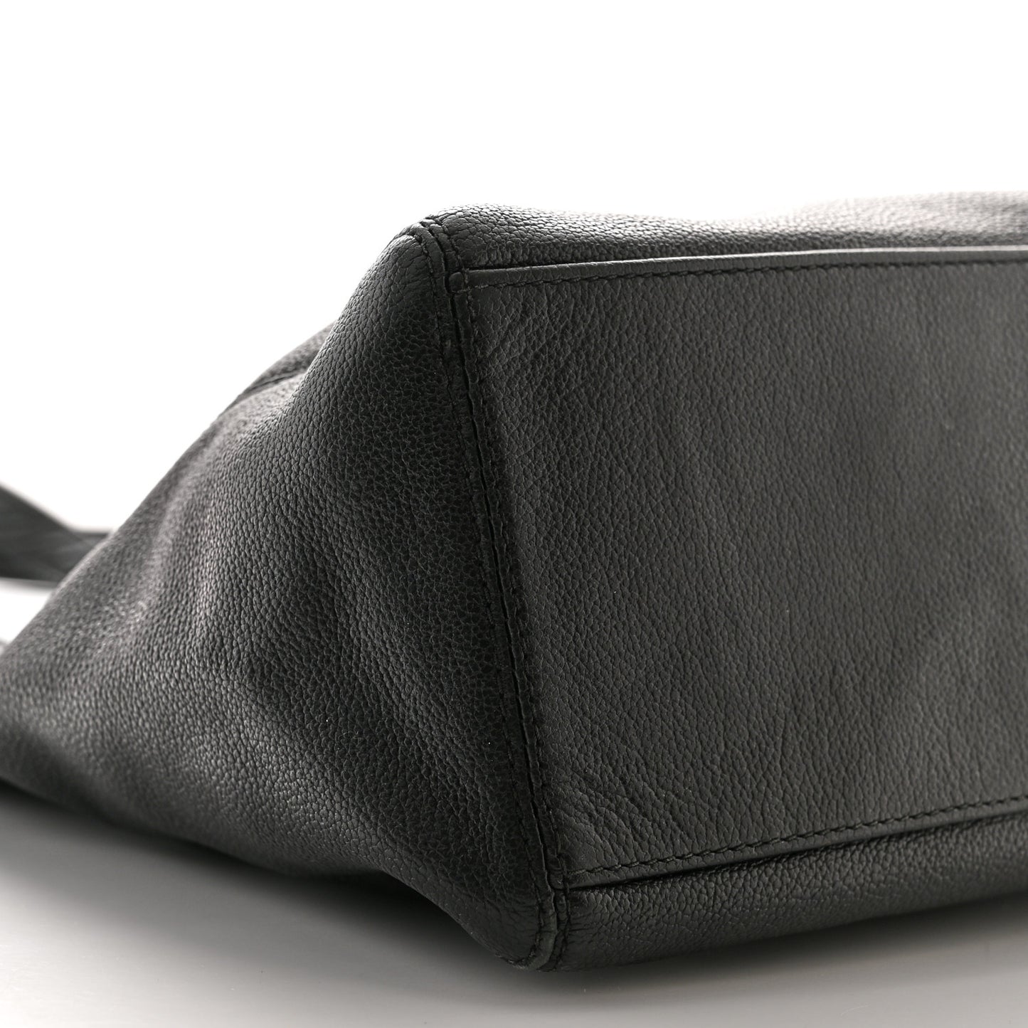 Caviar CC Tote Black
