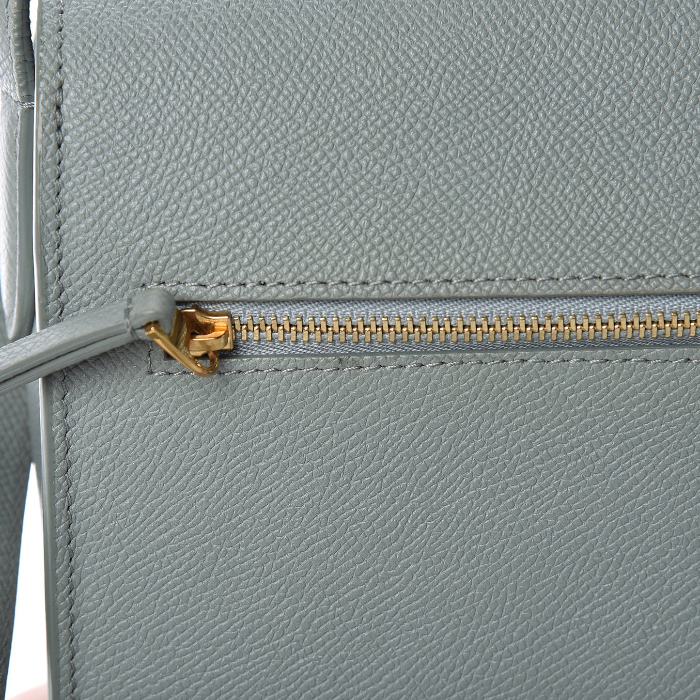 Grained Calfskin Compact Trotteur Cloud