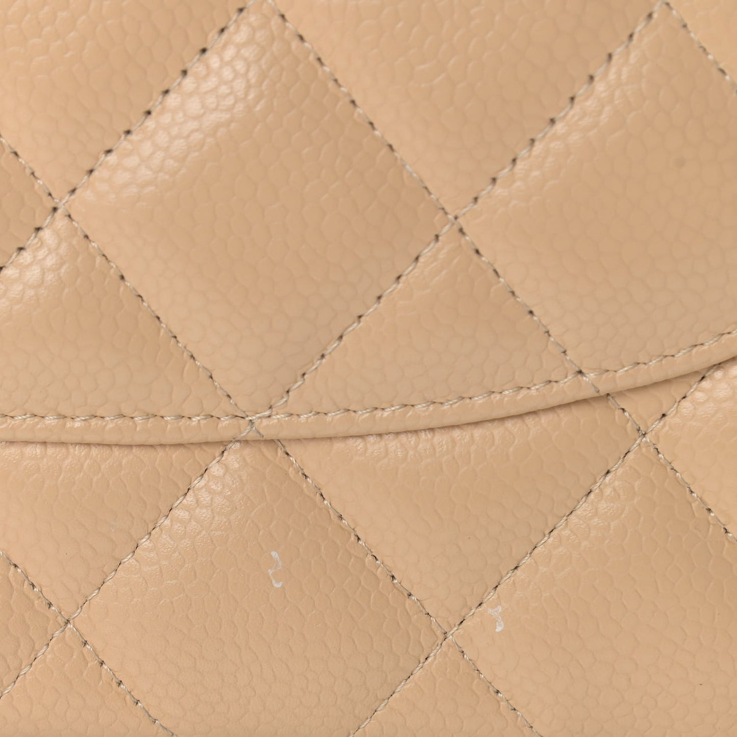 Caviar Quilted Jumbo Double Flap Beige Clair