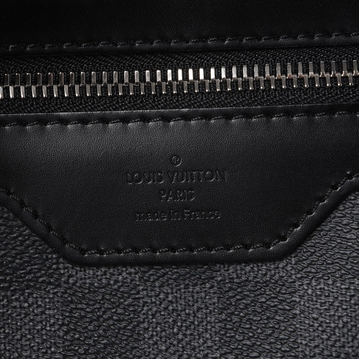 Damier Graphite District MM