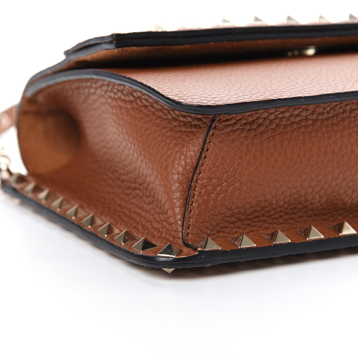 Pebbled Calfskin Rockstud Side Slip Crossbody Tan