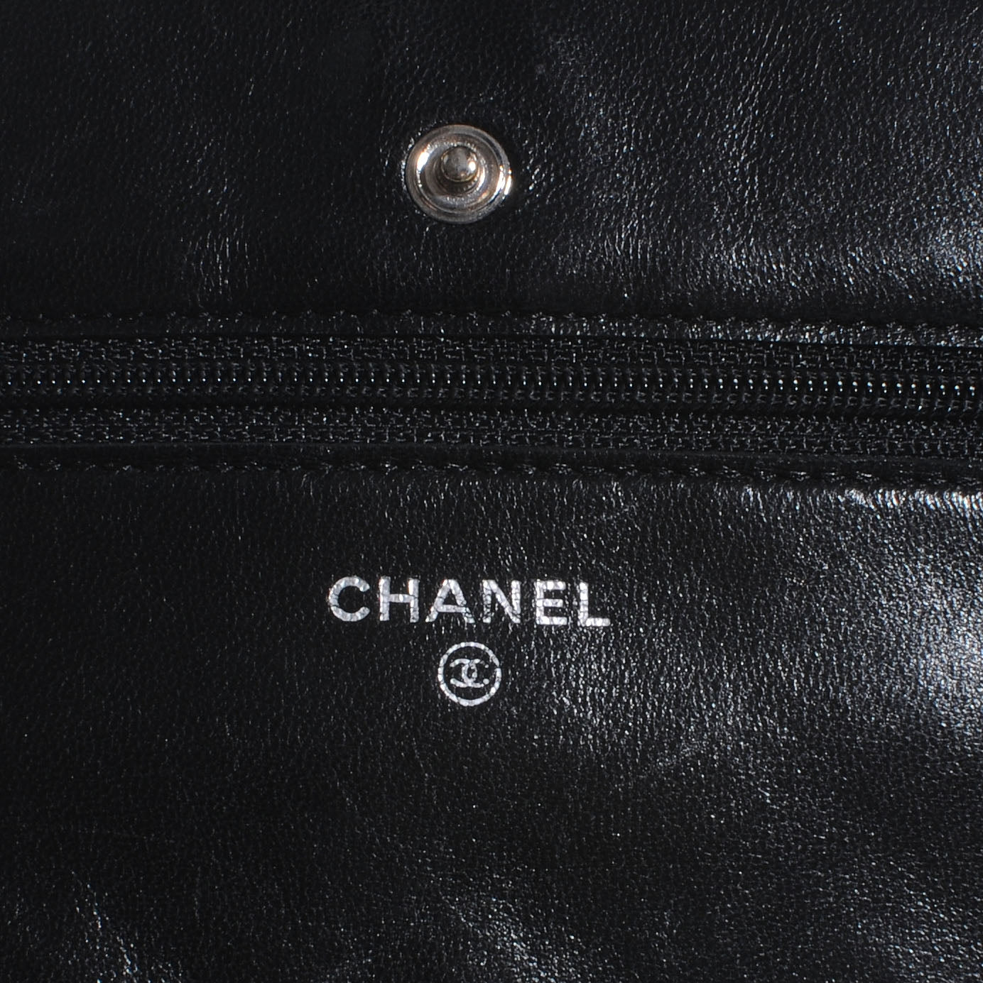 Lambskin Quilted Wallet On Chain WOC Black