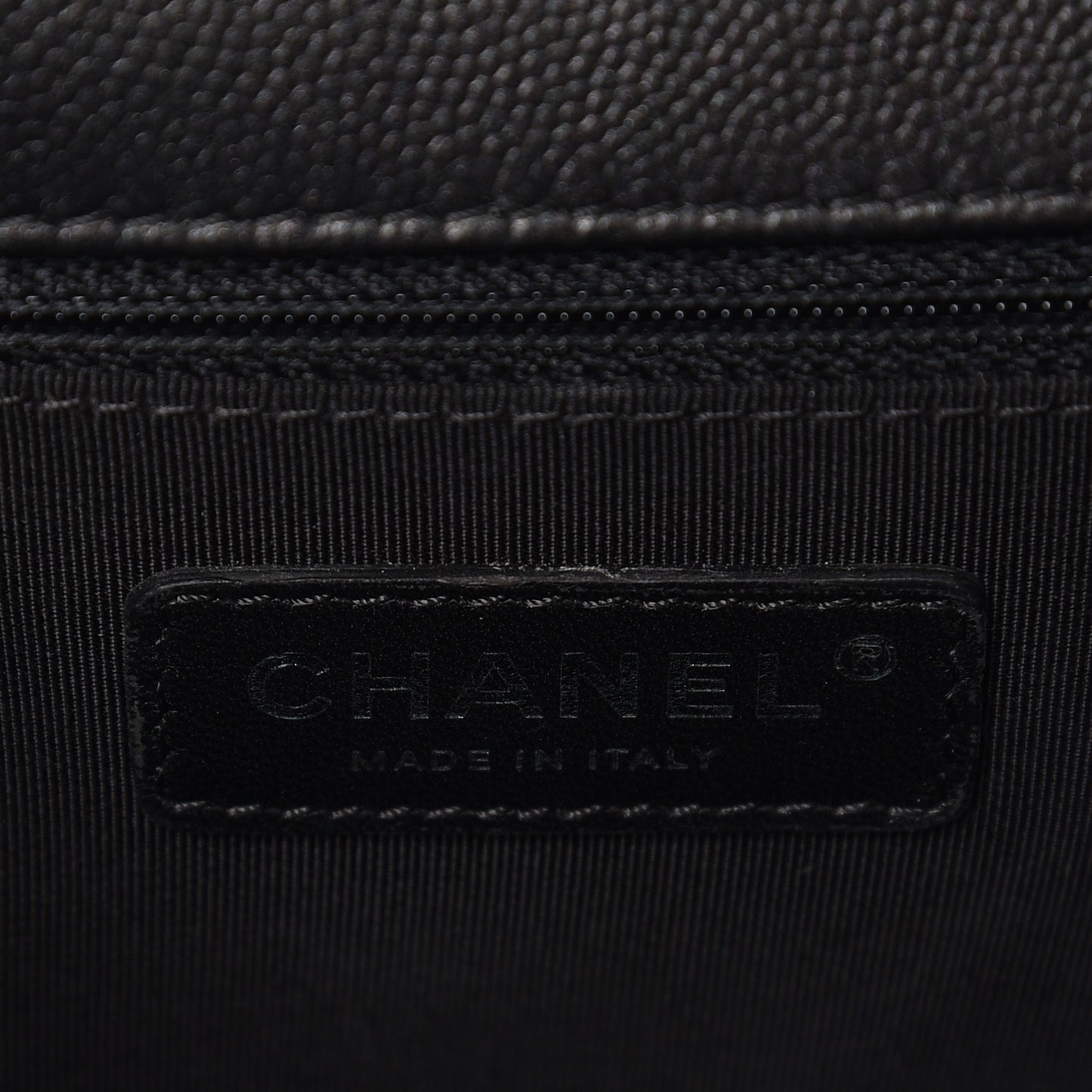 Caviar Quilted New Medium Boy Flap So Black