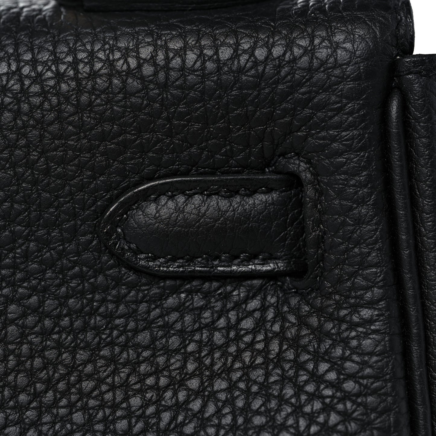 Togo Kelly Retourne 25 Black