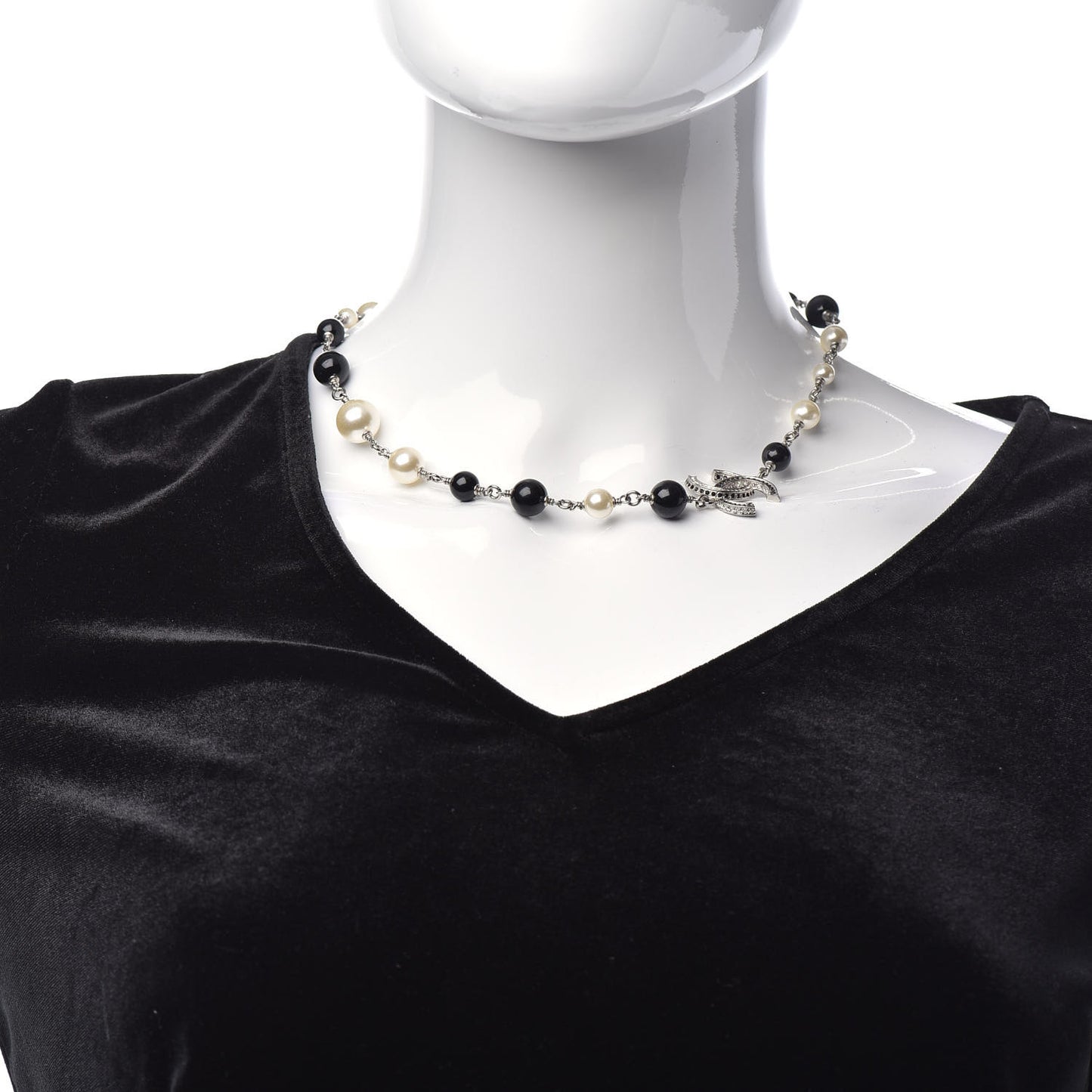 Crystal Pearl Beaded CC Short Necklace Silver Black