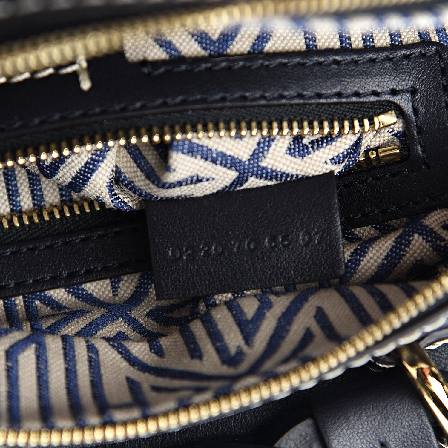 Chloe Calfskin Small Daria Full Blue 6 of 9
