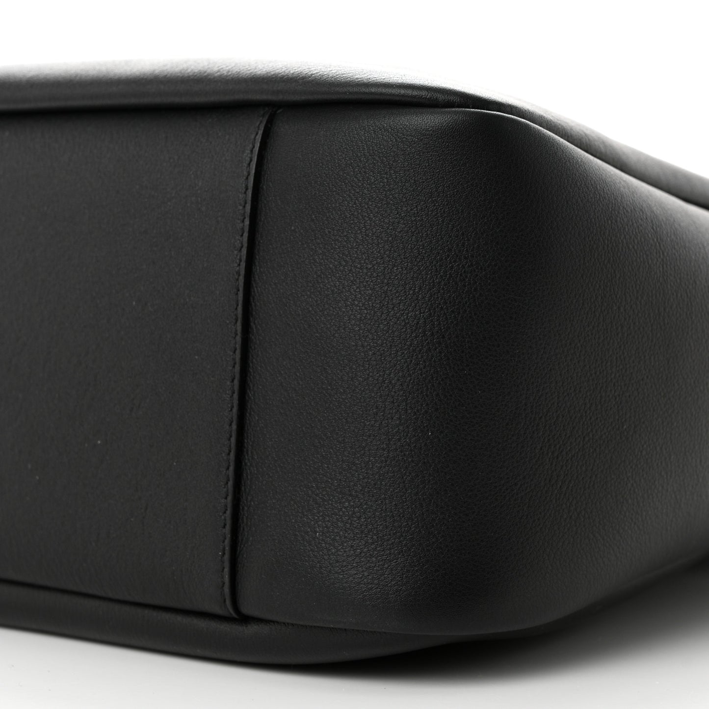 Smooth Calfskin Large Le 5 A 7 Soft Hobo Black