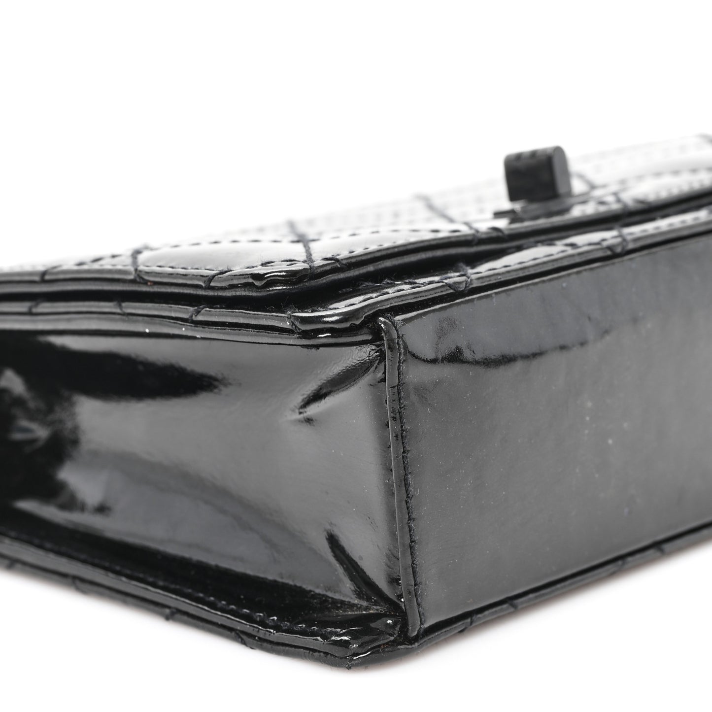 Patent Calfskin Quilted Reissue Mini Wallet On Chain So Black