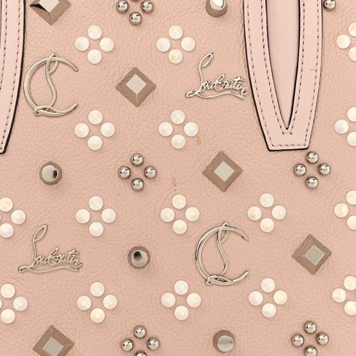Calfskin Spikes Loubinthesky Medium Paloma Beige