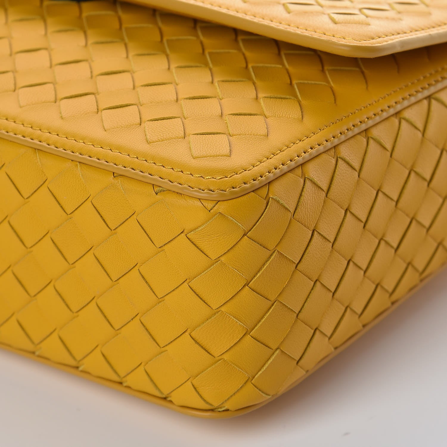 Bottega Veneta Nappa Intrecciato Alumna Bag Butterscotch 6 of 9