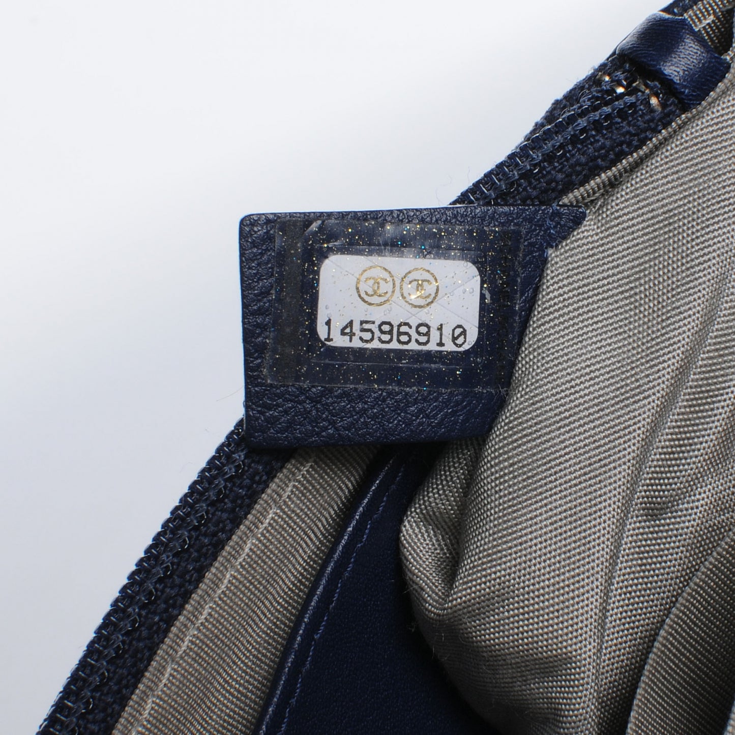 Caviar Half Moon Wallet On Chain Navy