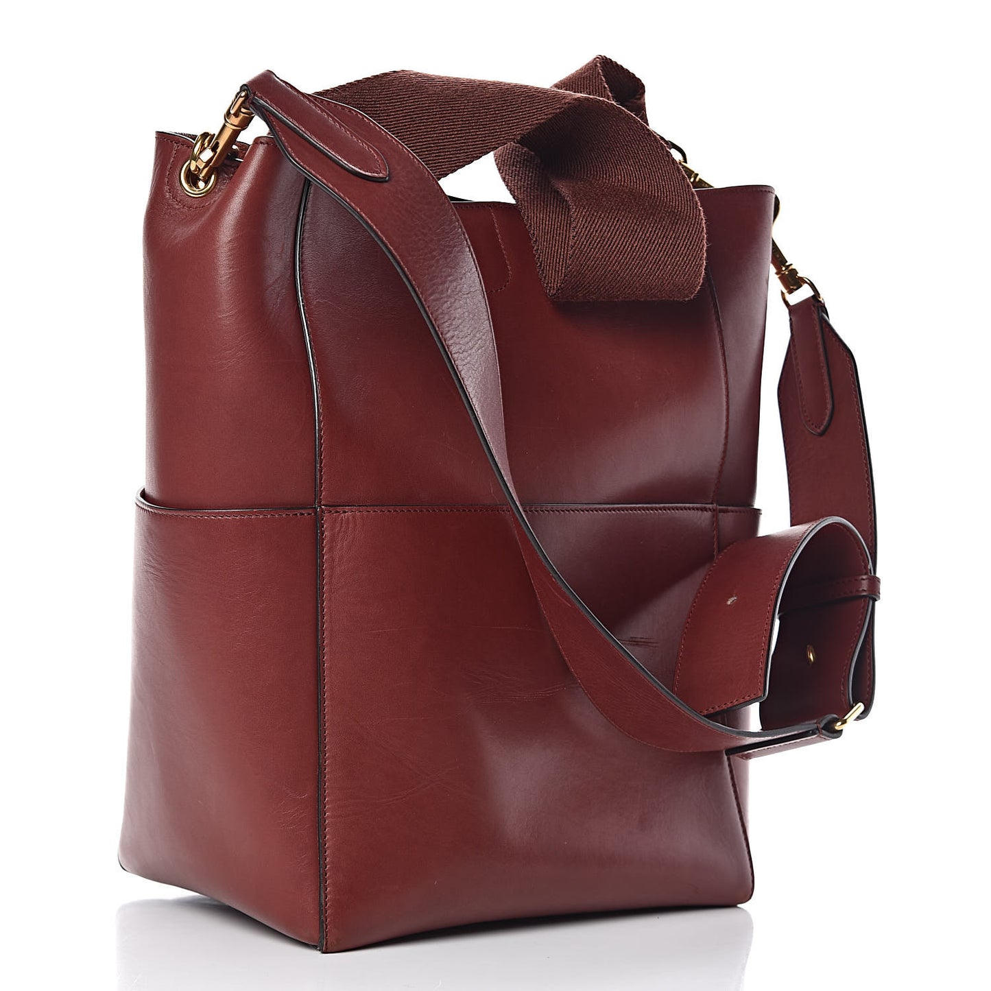 Natural Calfskin Sangle Bucket Bag Red Wood