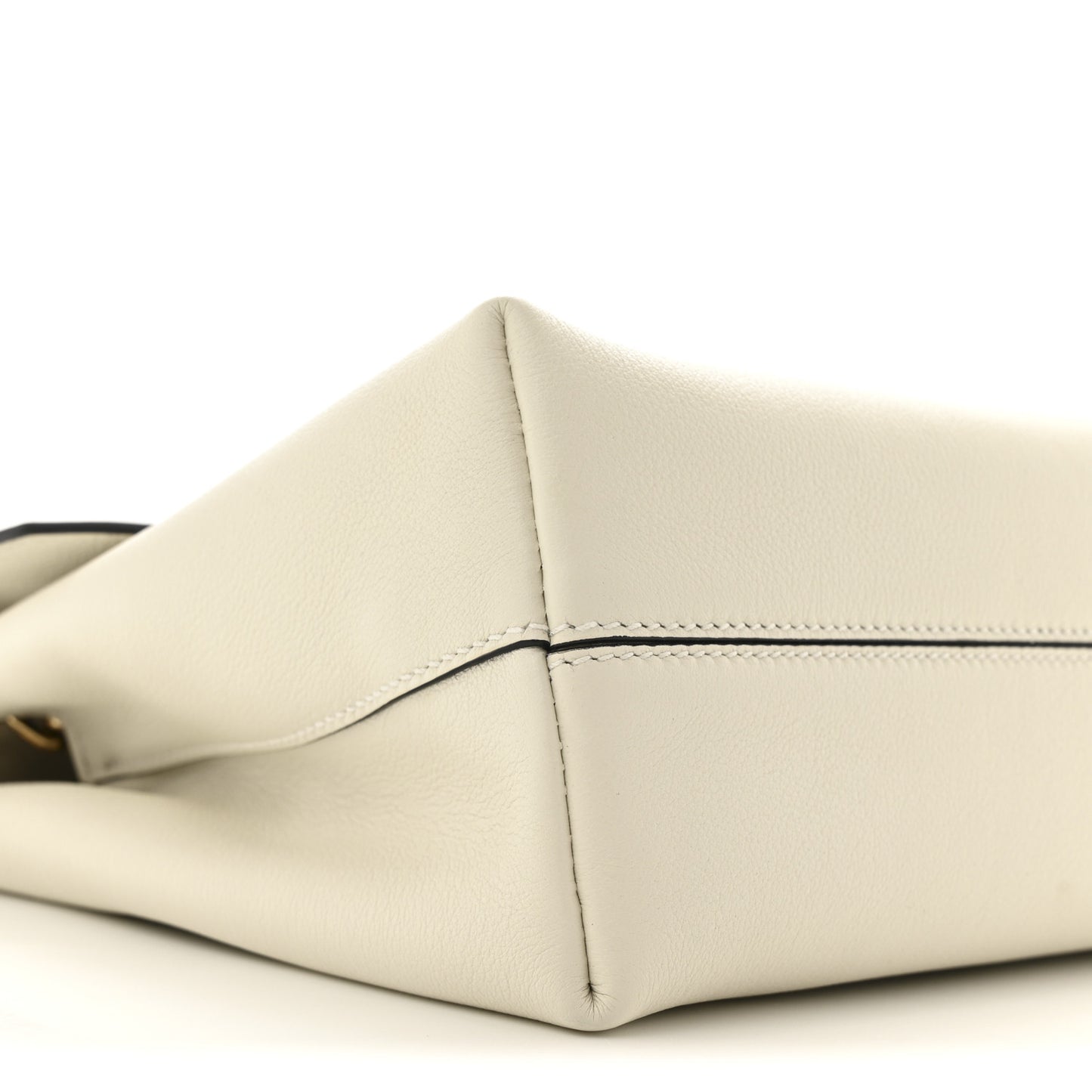 Soft Grain Calfskin Medium Doux Shoulder Bag White