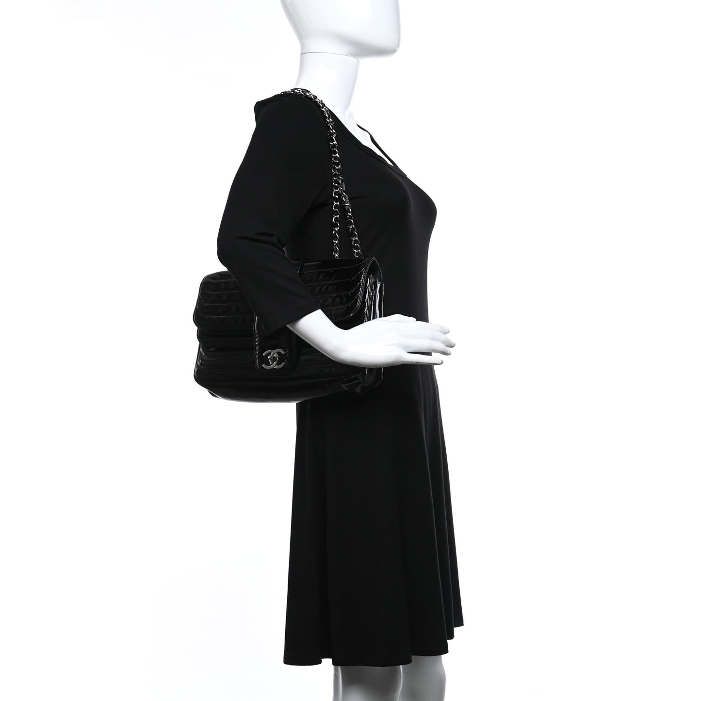 Patent Horizontal Quilted Jumbo Single Flap Black