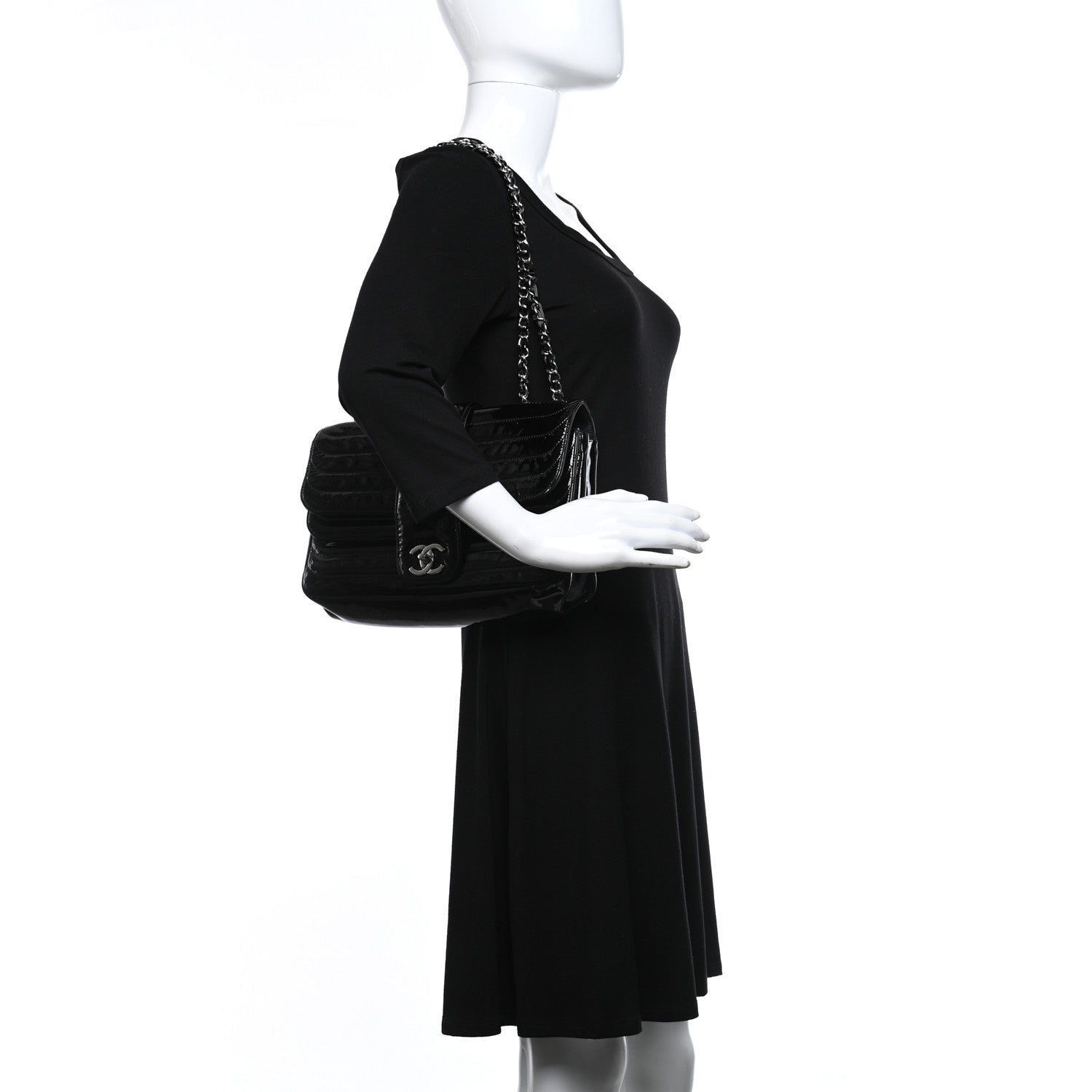 Chanel Patent Horizontal Quilted Jumbo Single Flap Black 2 of 9