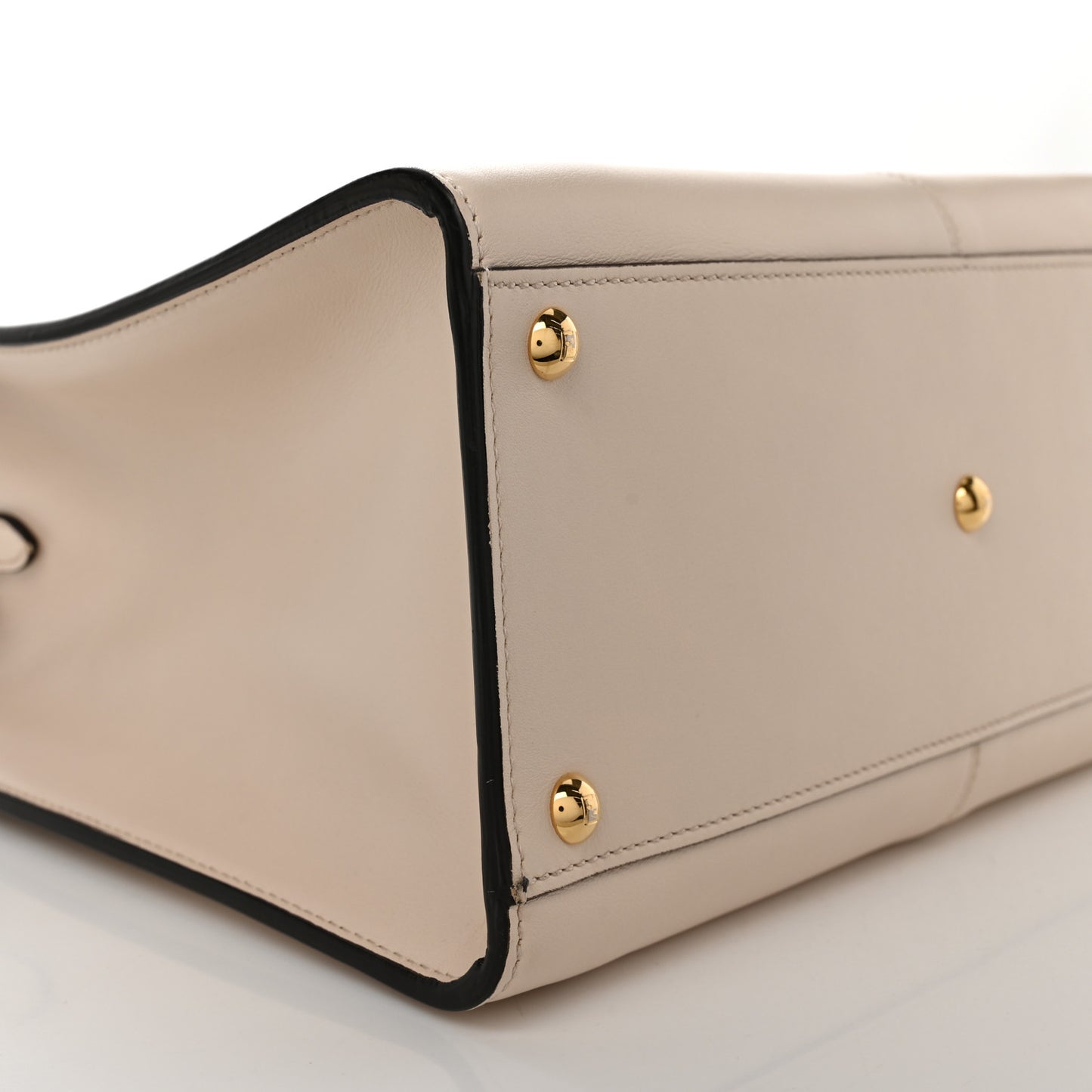 Vitello Seta Century Medium Peekaboo X-Lite Camelia Barolo