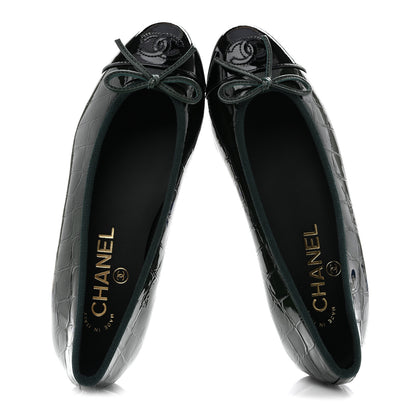 Chanel Crocodile Embossed Patent Calfskin Cap Toe CC Ballerina Flats 35.5 Dark Green Black 2 of 11