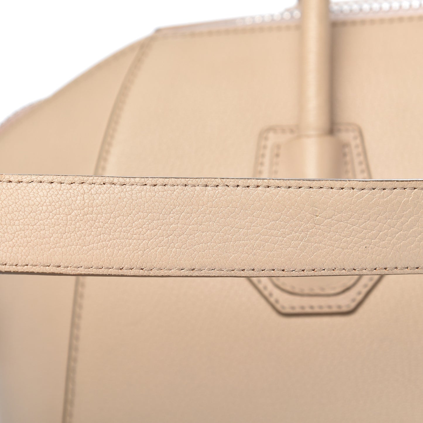 Sugar Goatskin Medium Antigona Skin