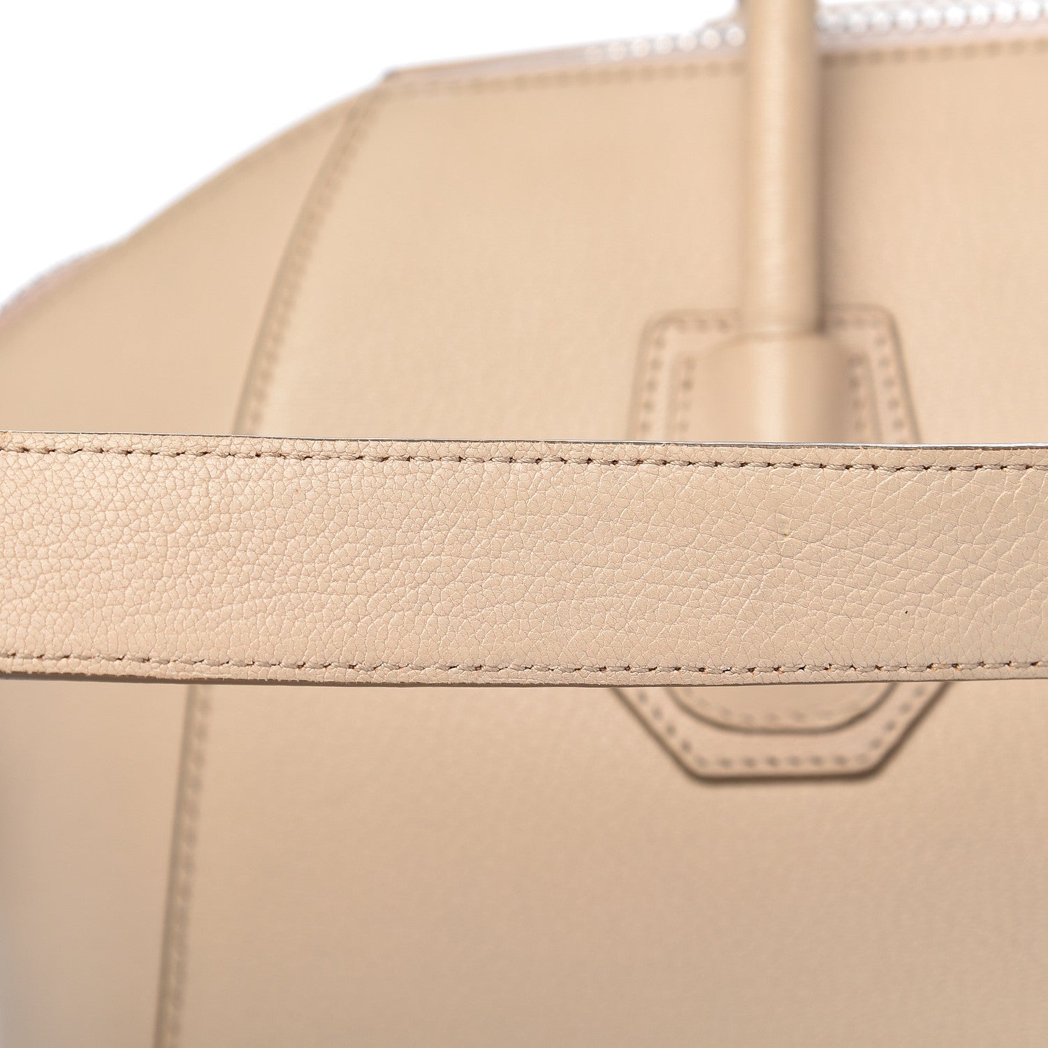 Givenchy Sugar Goatskin Medium Antigona Skin 19 of 24