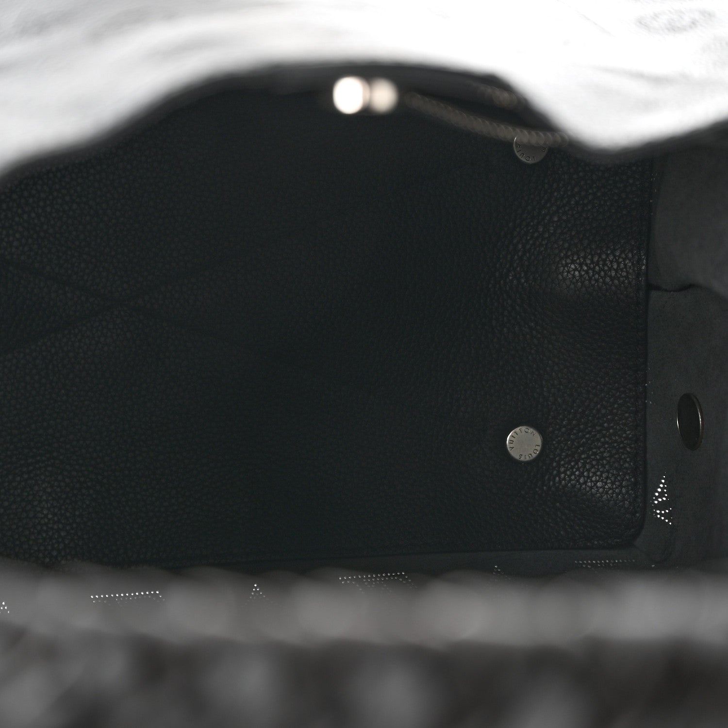 Louis Vuitton Mahina Carmel Hobo Black 5 of 10
