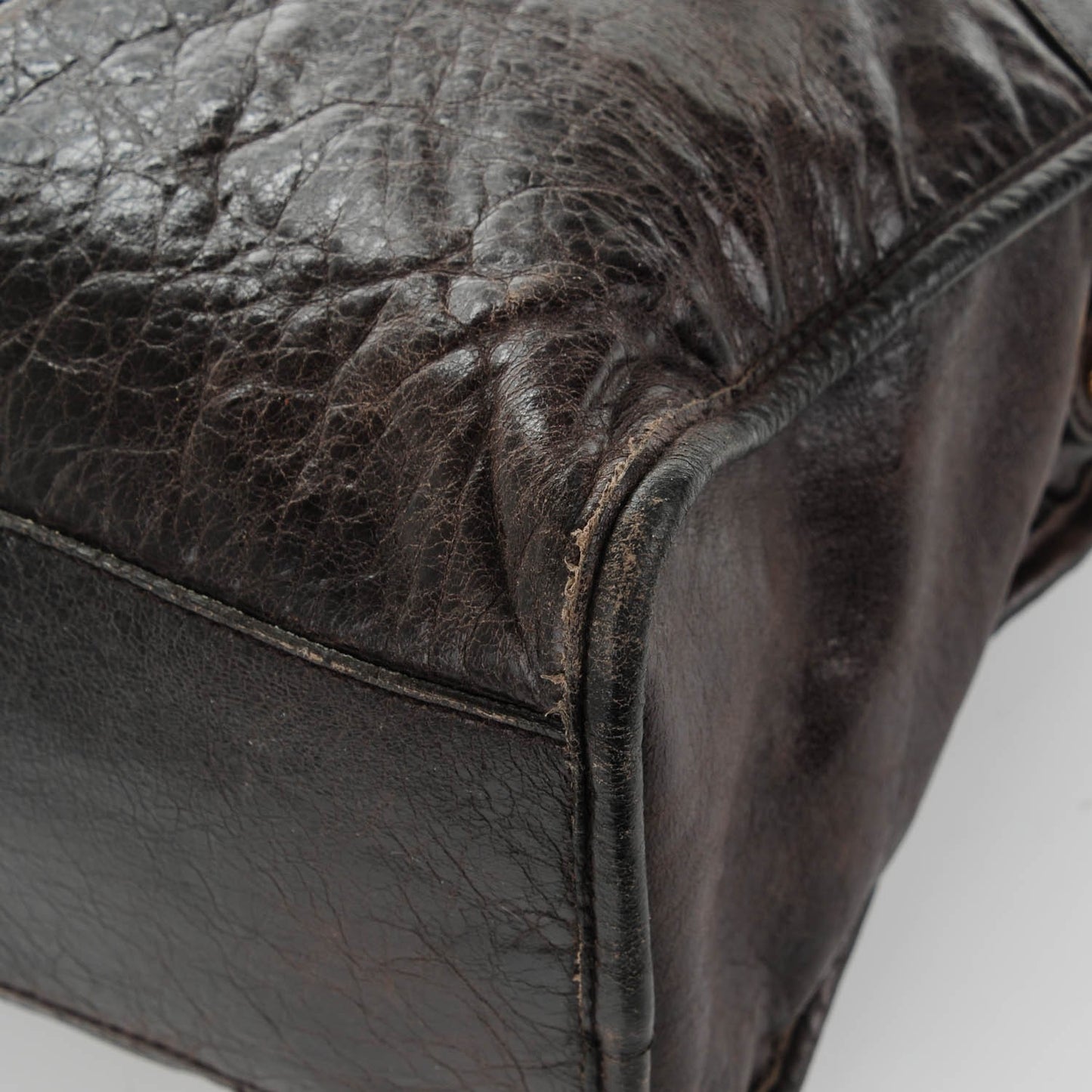 Agneau Giant 21 Gold Hardware City Charbon