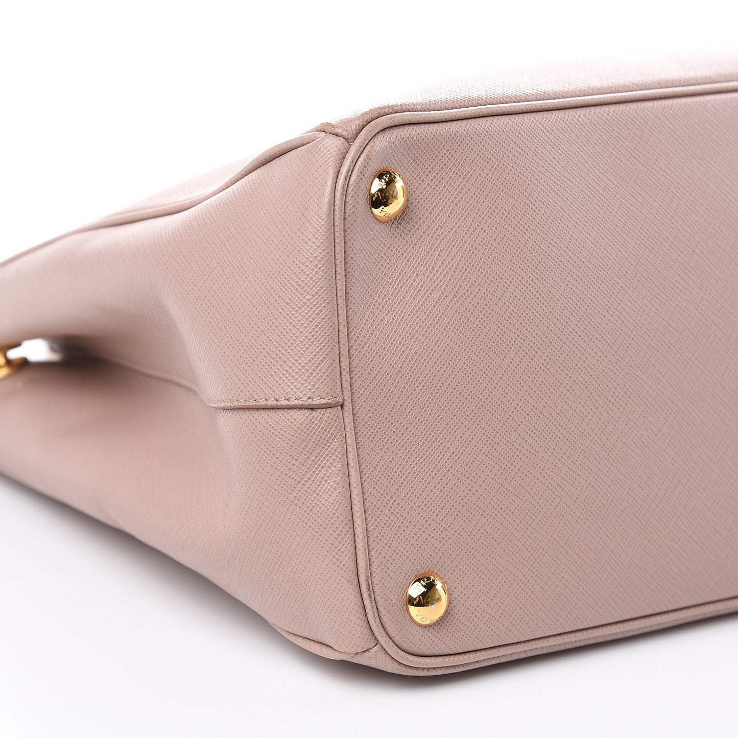 Saffiano Medium Galleria Double Zip Tote Cammeo