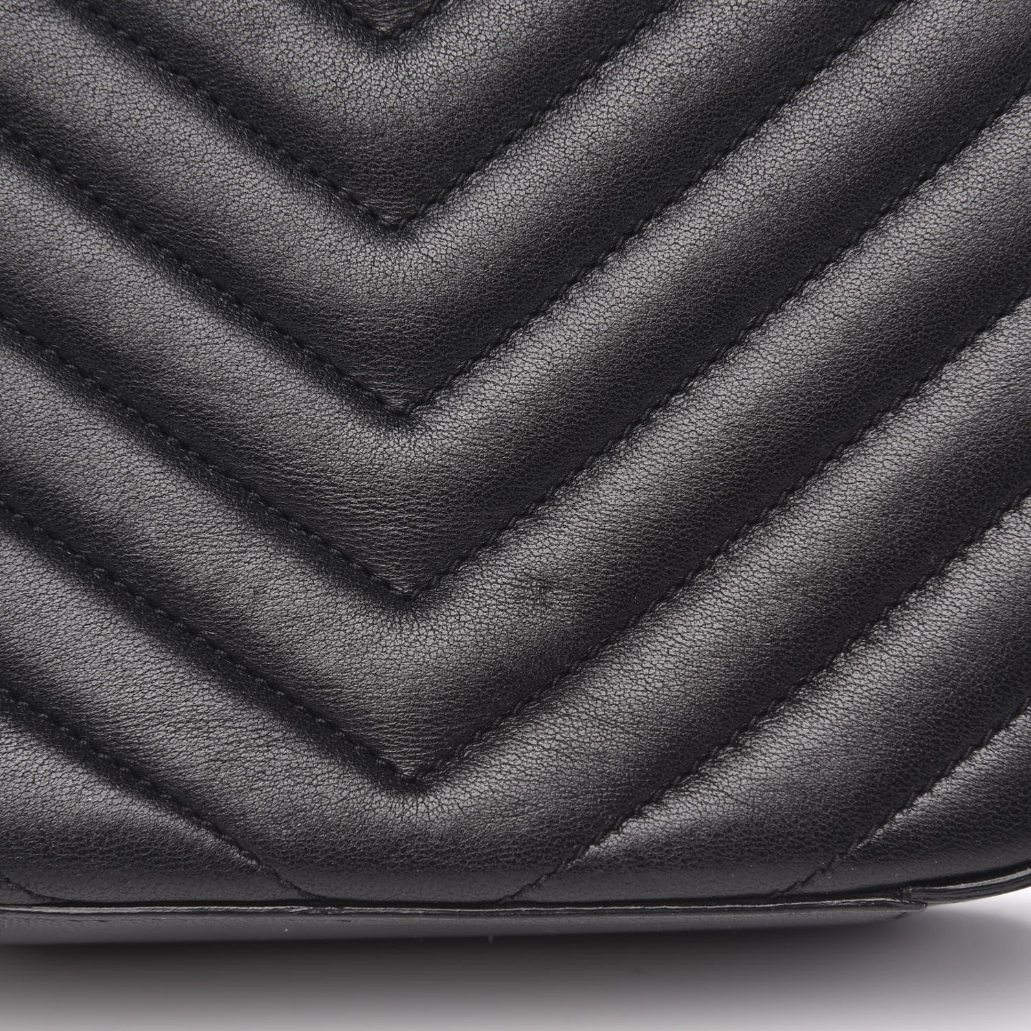 Saint Laurent Lambskin Chevron Small Classic Monogram Camera Bag Nero Black 10 of 12