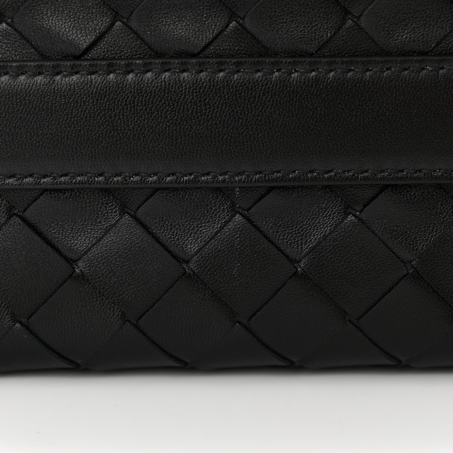 Calfskin Nappa Intrecciato Mini Wallace Black