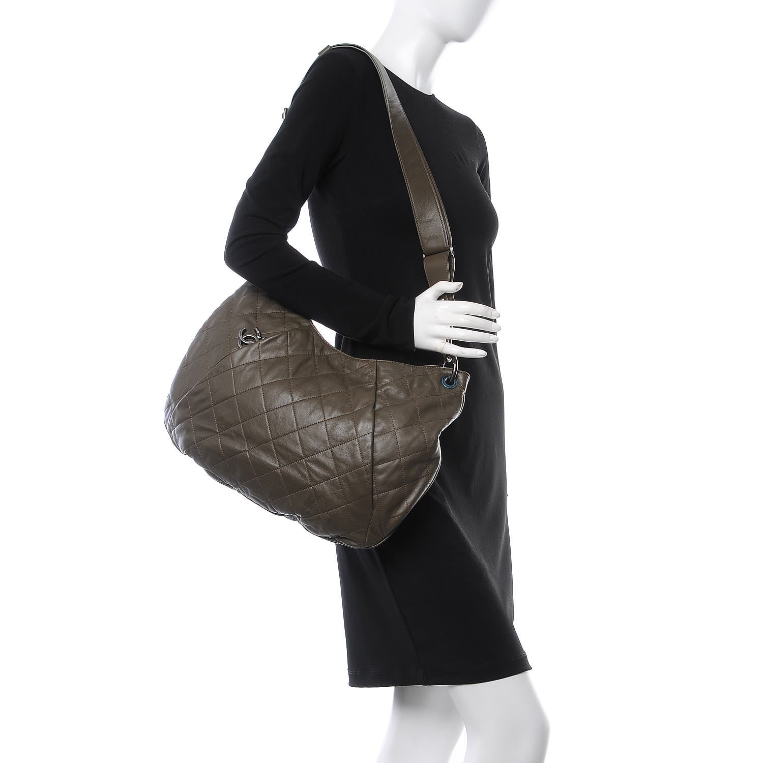 Chanel Calfskin Coco Pleats Hobo Olive 2 of 7