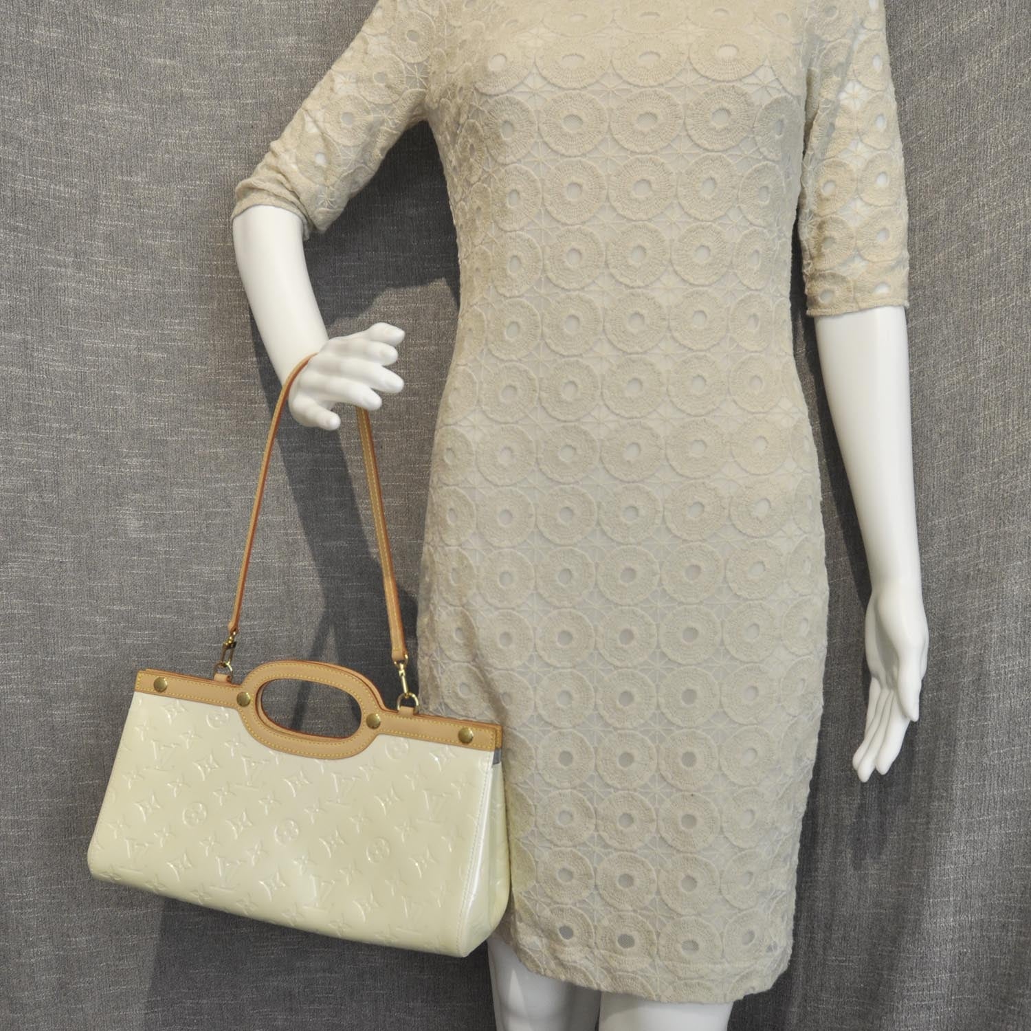 Louis Vuitton Vernis Roxbury Drive Perle 2 of 9