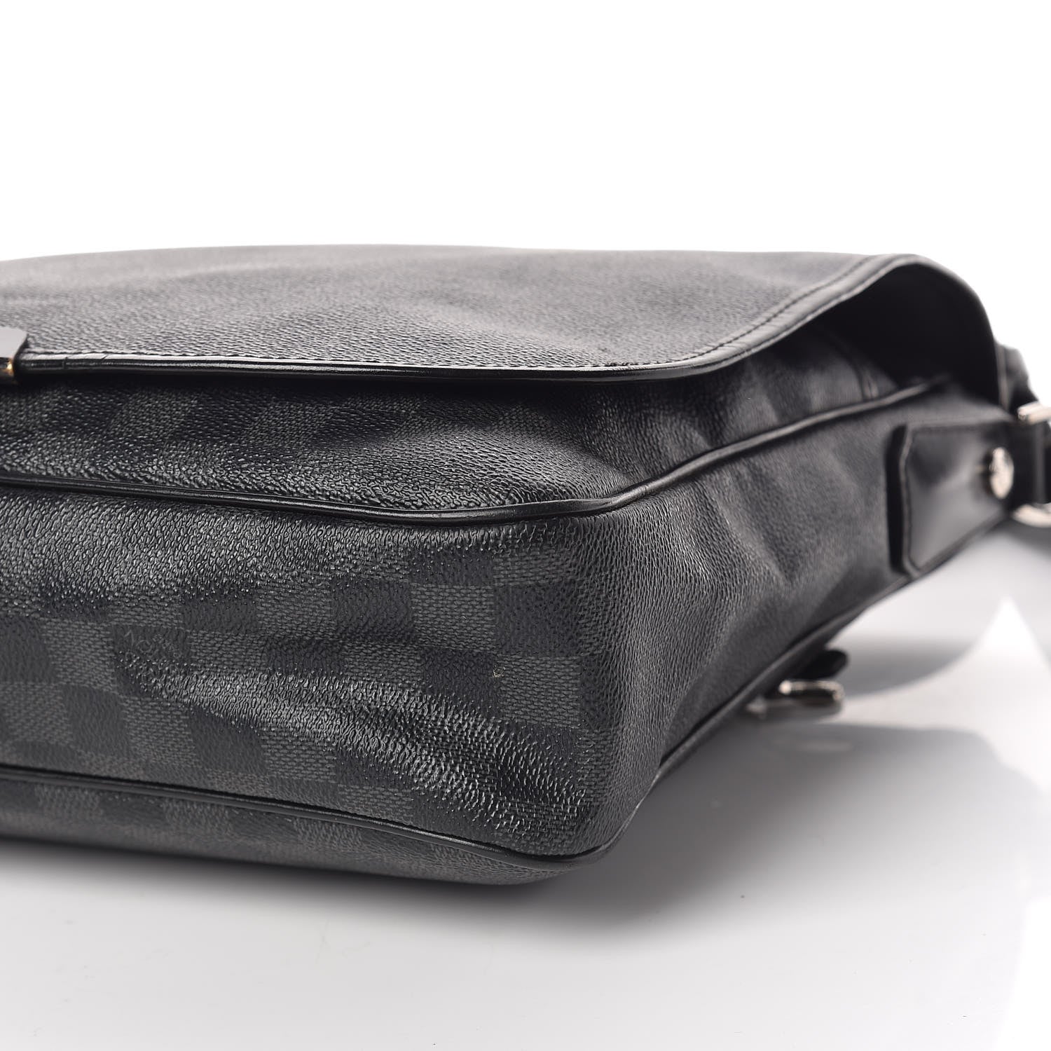 Louis Vuitton Damier Graphite Daniel MM 9 of 11