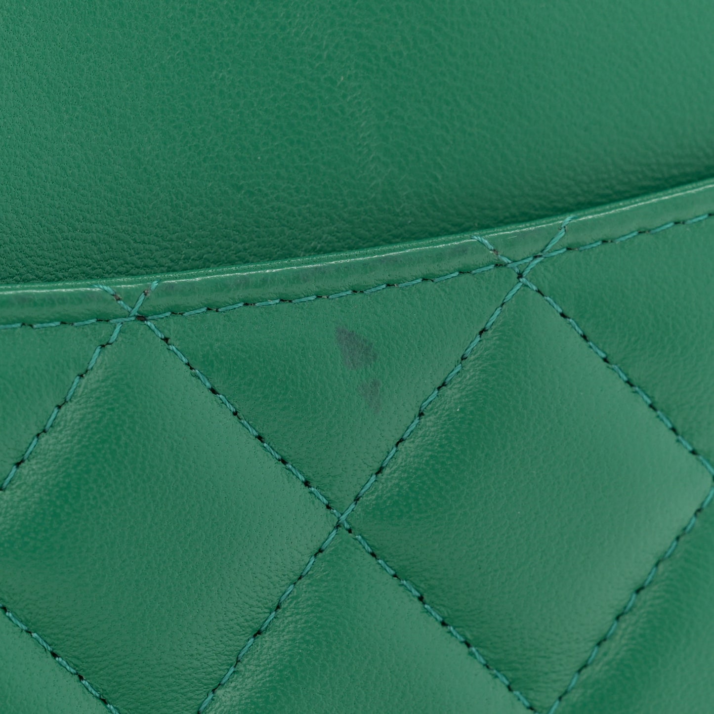 Lambskin Quilted Flap Phone Holder With Chain Green