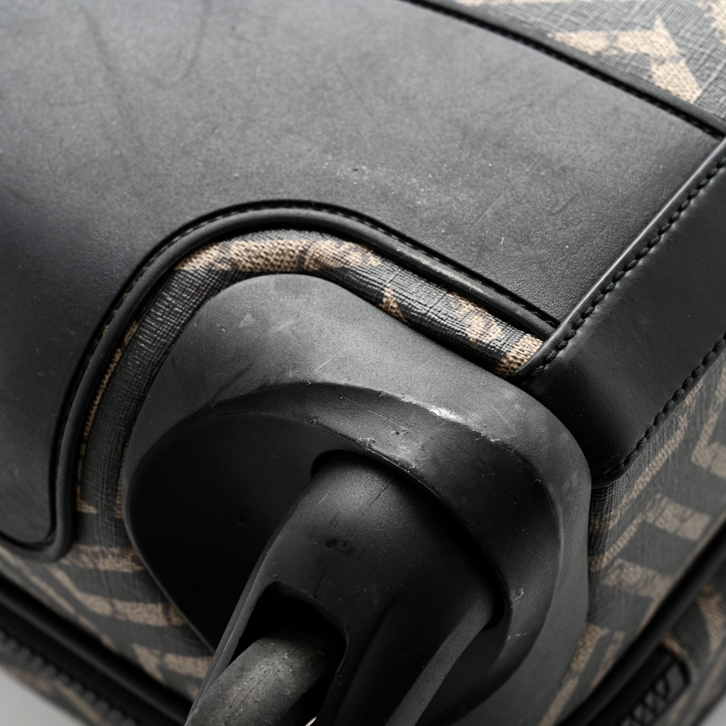 GG Supreme Monogram Caleido Carry On Trolley Black