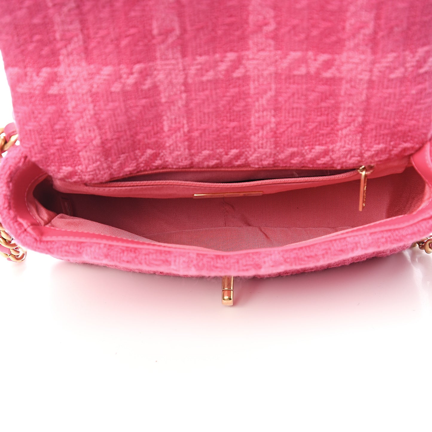 Tweed Quilted Medium 19 Flap Pink