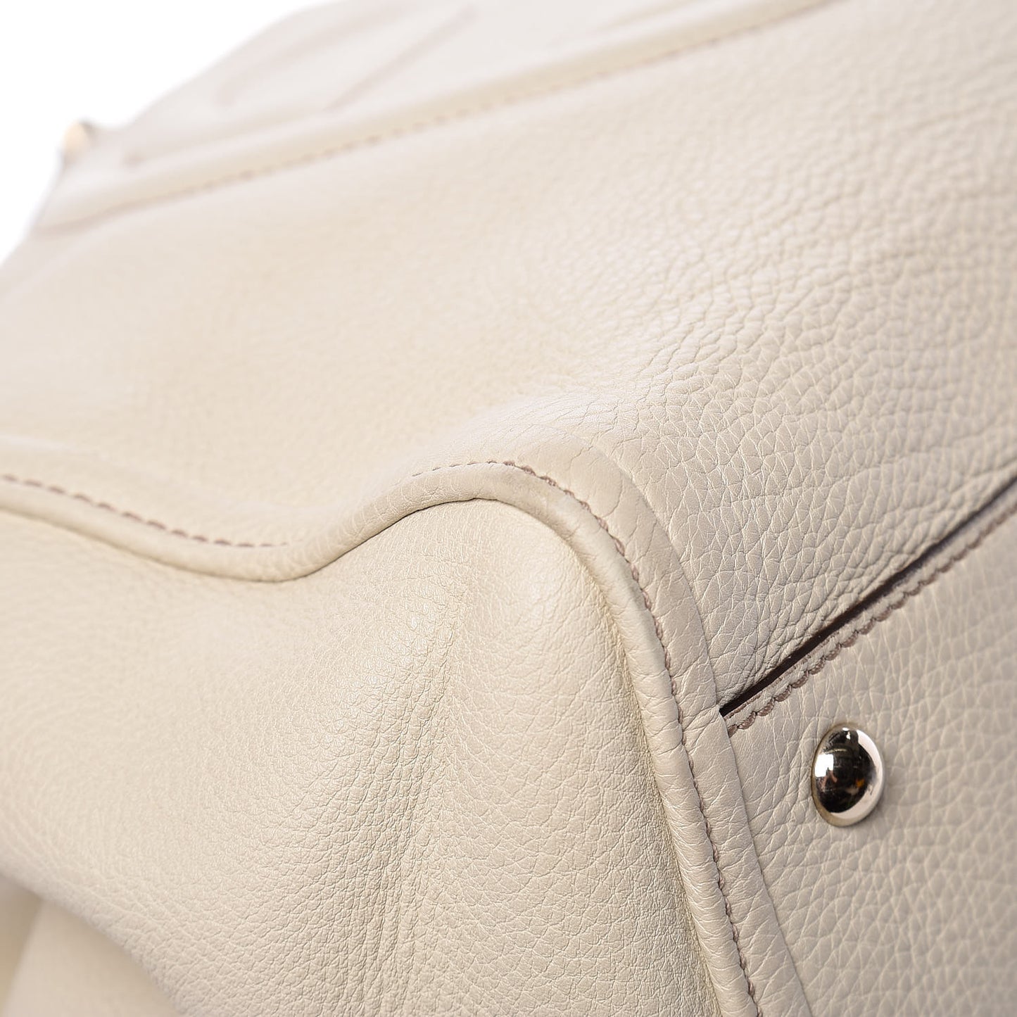 Pebbled Calfskin Medium Soho Shoulder Bag Off White