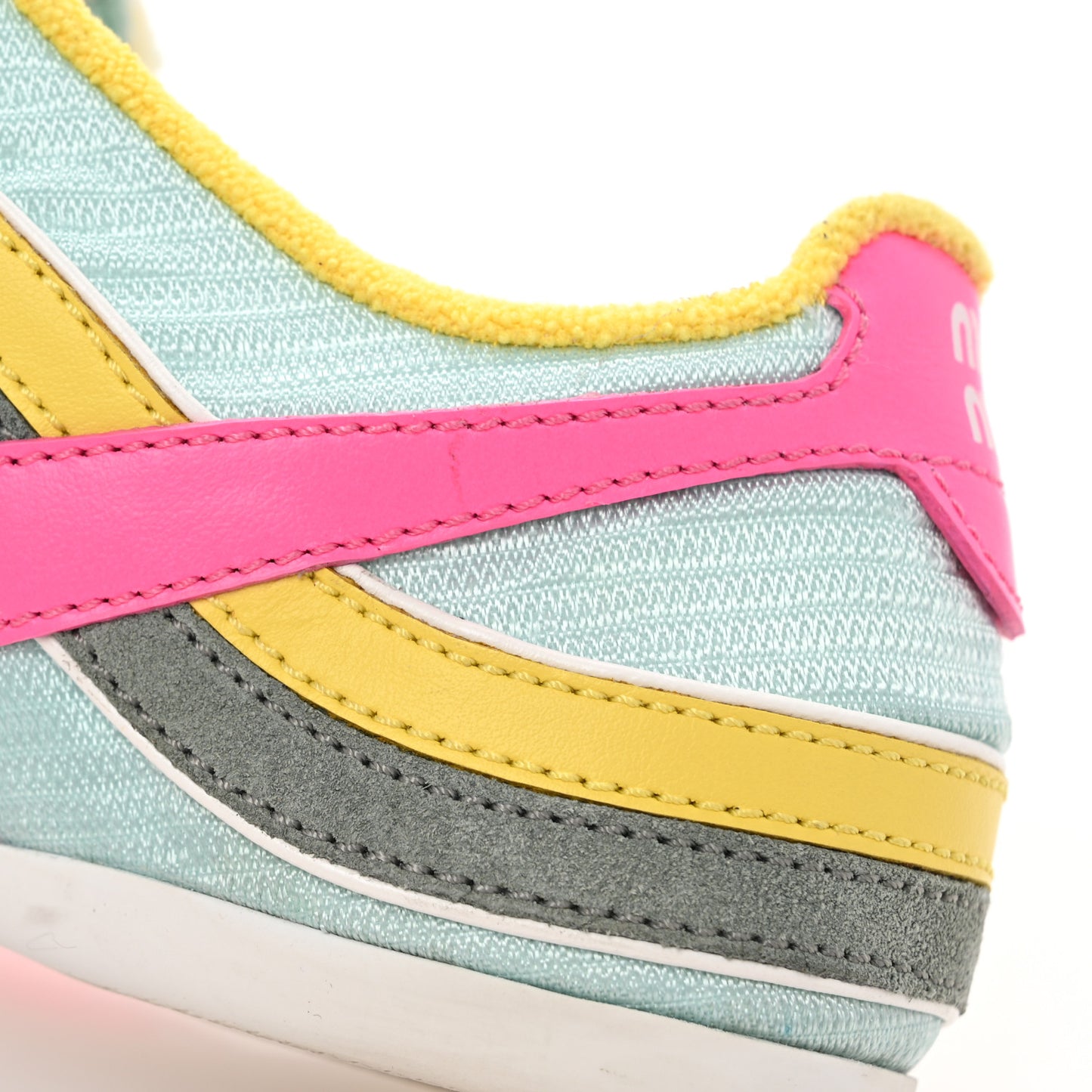 Technical Fabric Suede Gymnasium Sneakers 37 Anise Fuchsia